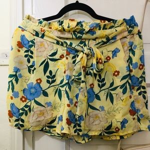 Floral Printed Bow Shorts